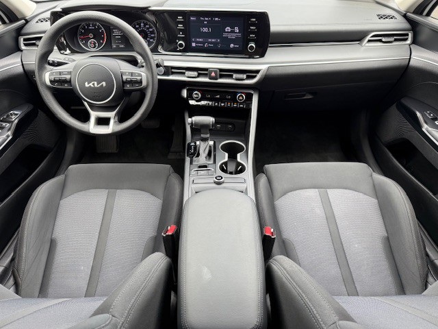 2023 Kia K5 LXS photo 17