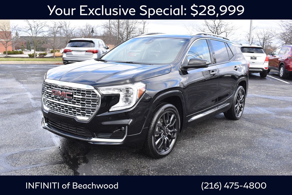 2022 GMC Terrain Denali's photo