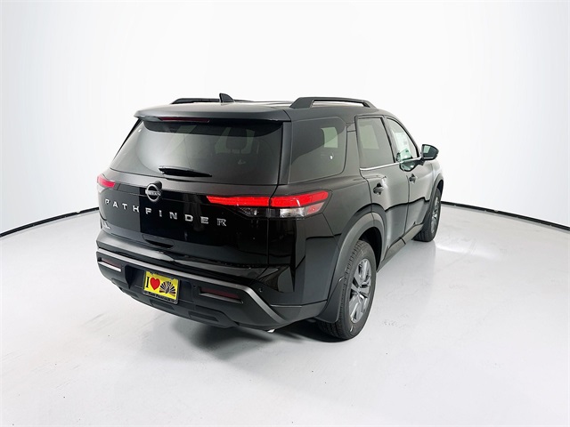 2025 Nissan Pathfinder SV photo 4