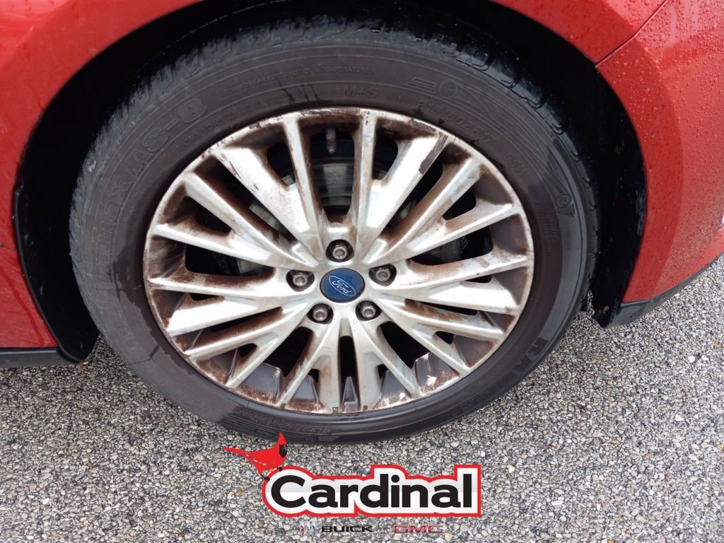 2018 Ford Focus Titanium photo 2