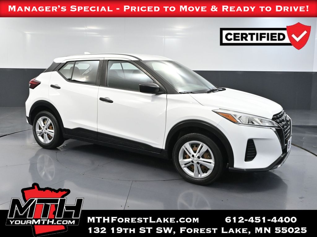 2021 Nissan Kicks S's photo