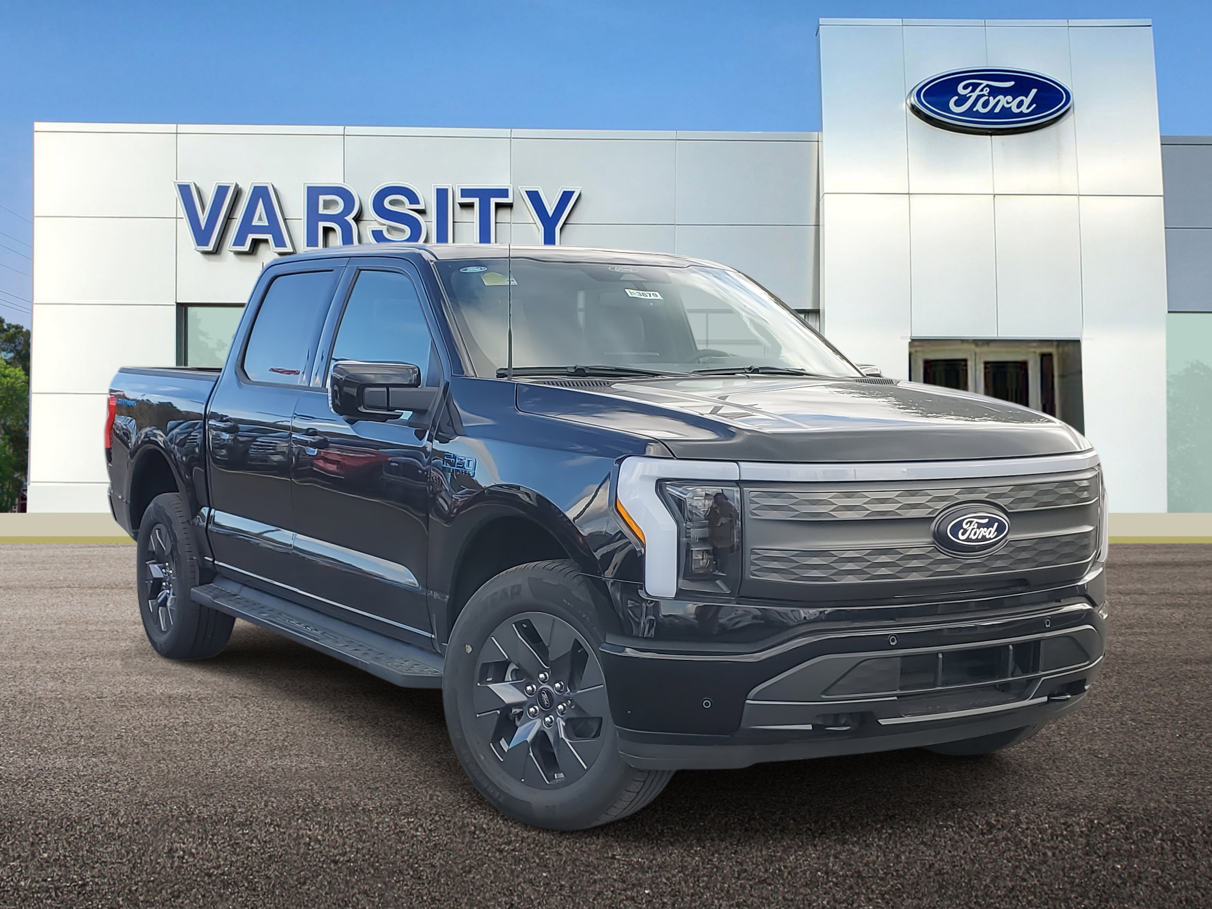 2025 Ford F-150 Lightning Lariat's photo