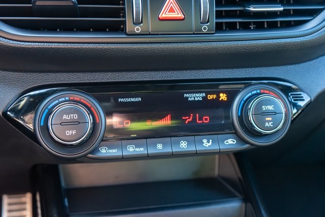 2023 Kia Forte GT-Line photo 16