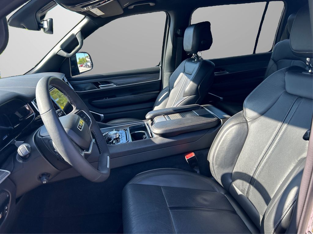 2023 Jeep Wagoneer Series III photo 6