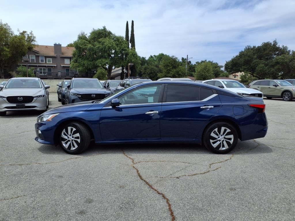 2021 Nissan Altima 2.5 S photo 3