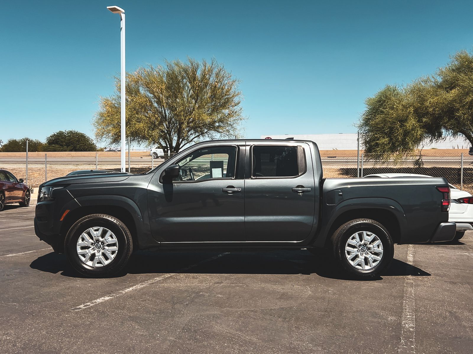 2023 Nissan Frontier SV photo 8