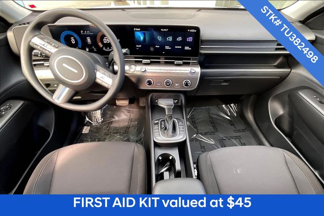 2026 Hyundai Kona SE photo 4