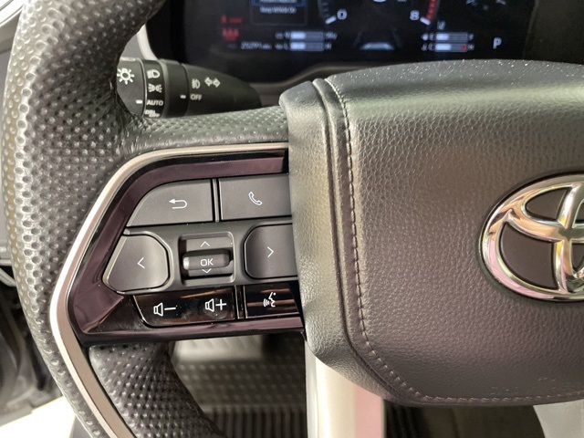 2024 Toyota Tundra Limited photo 18