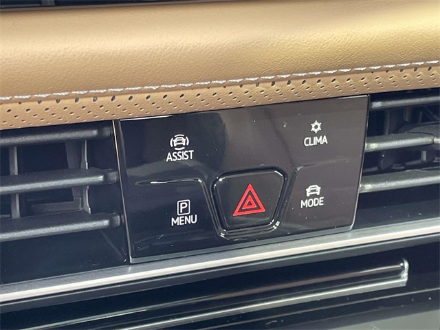 2025 Volkswagen Atlas Cross Sport SEL R-Line photo 26