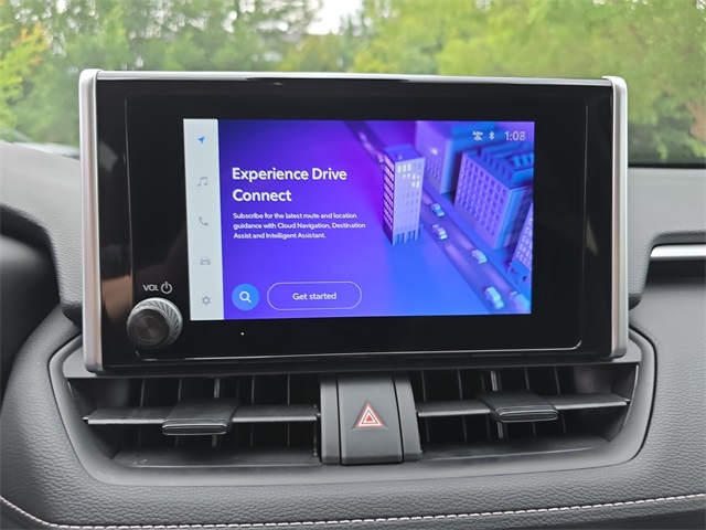 2024 Toyota RAV4 XLE photo 21