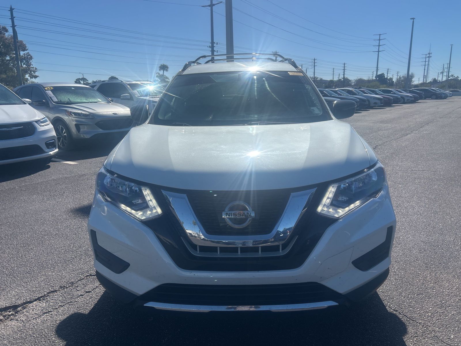 Used 2017 Nissan Rogue SV with VIN 5N1AT2MT8HC895707 for sale in Port Richey, FL