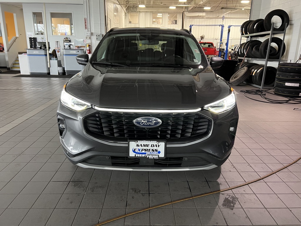 2024 Ford Escape Platinum photo 2