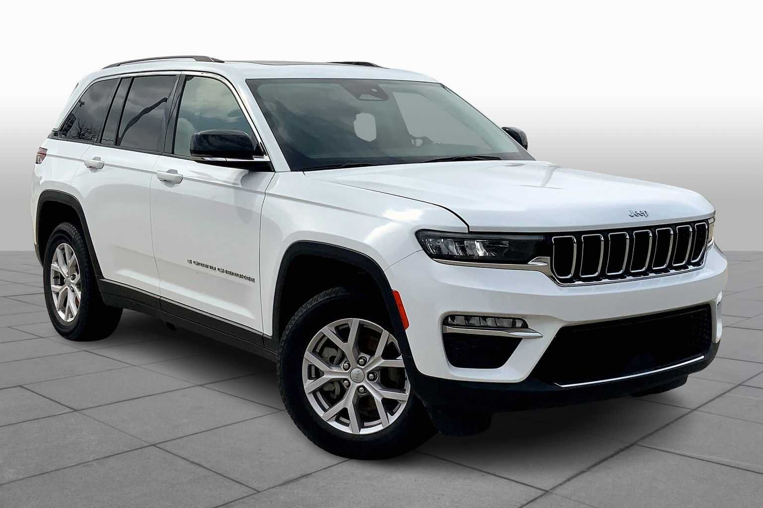 2022 Jeep Grand Cherokee Limited photo 2