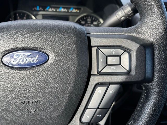 2015 Ford F-150 XLT photo 22