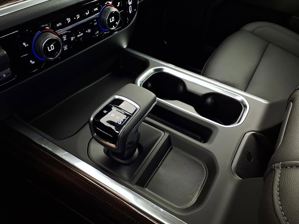 2026 Chevrolet Silverado 1500 RST photo 10