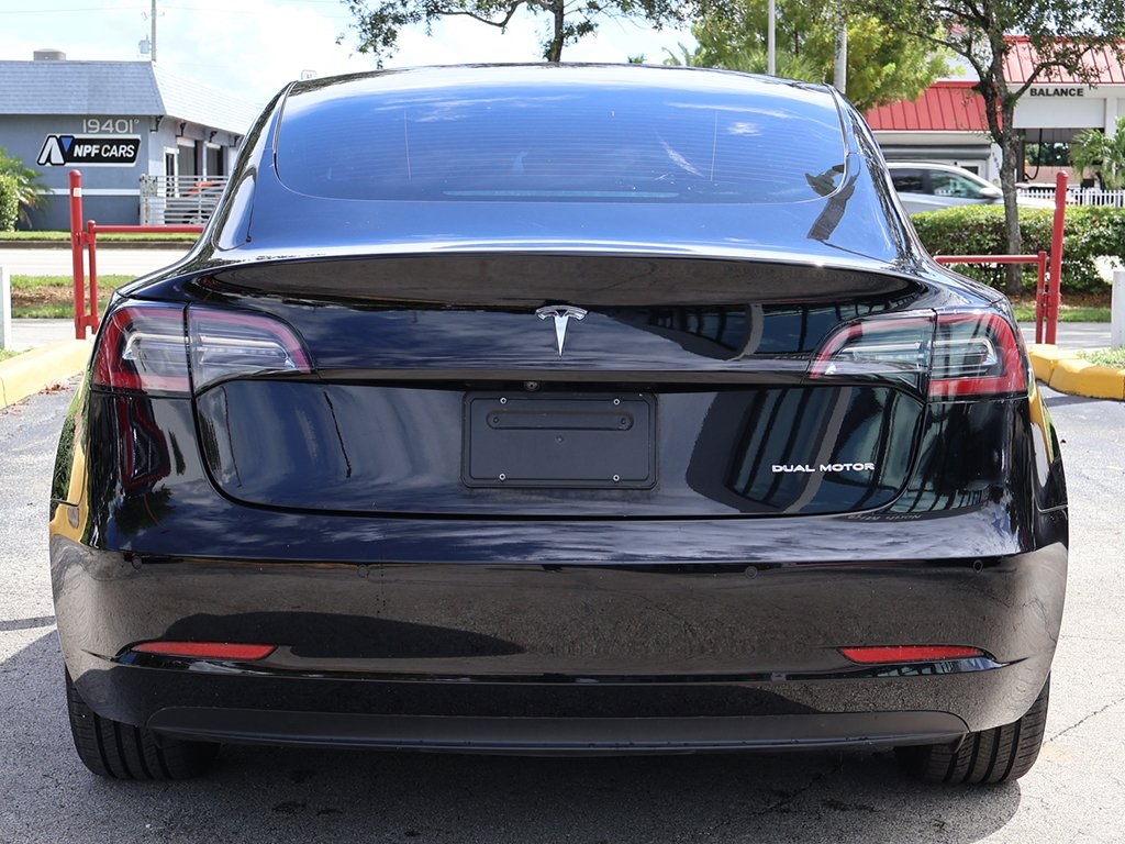 2021 Tesla Model 3 Long Range photo 11