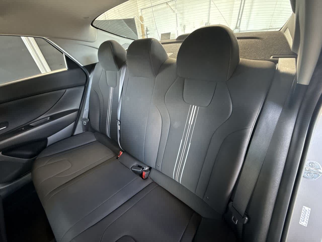 2023 Hyundai Elantra SEL photo 17