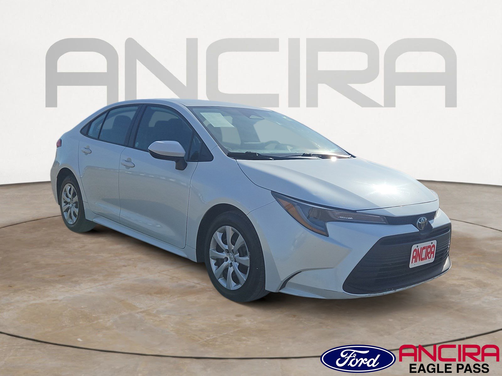 2024 Toyota Corolla LE's photo