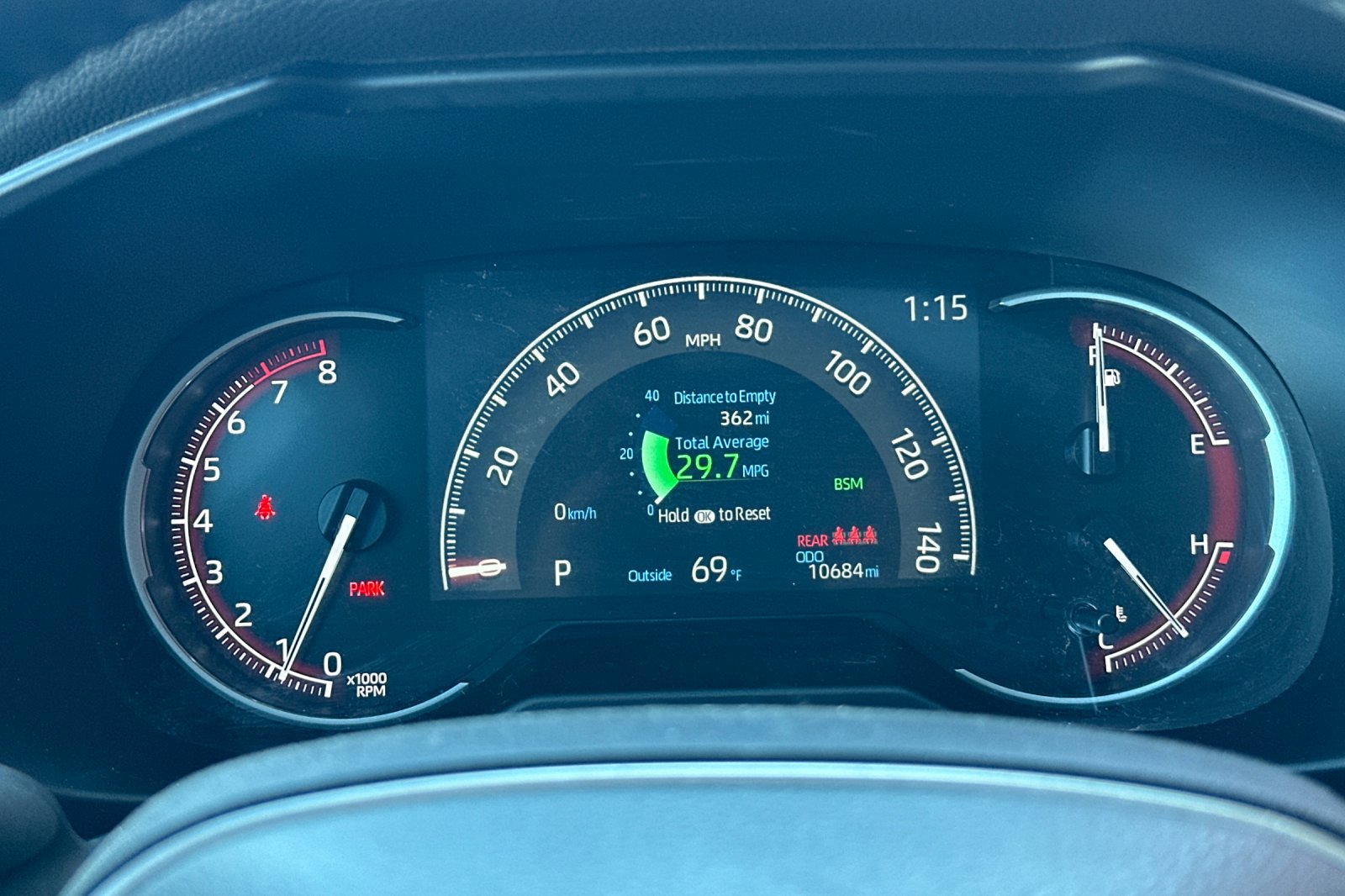 2024 Toyota RAV4 XLE photo 18