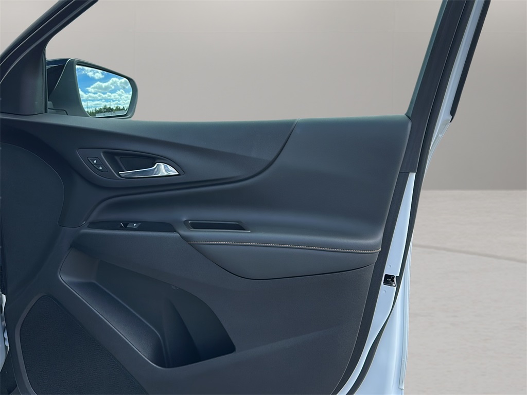 2022 Chevrolet Equinox Premier photo 15