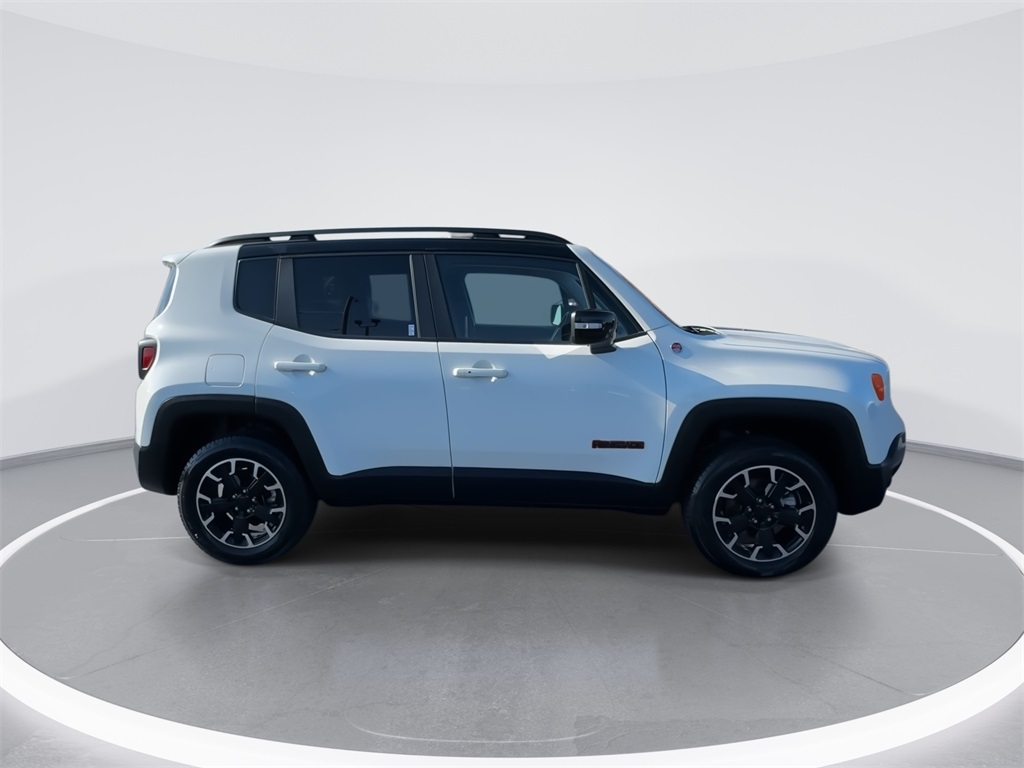 2023 Jeep Renegade Trailhawk photo 8