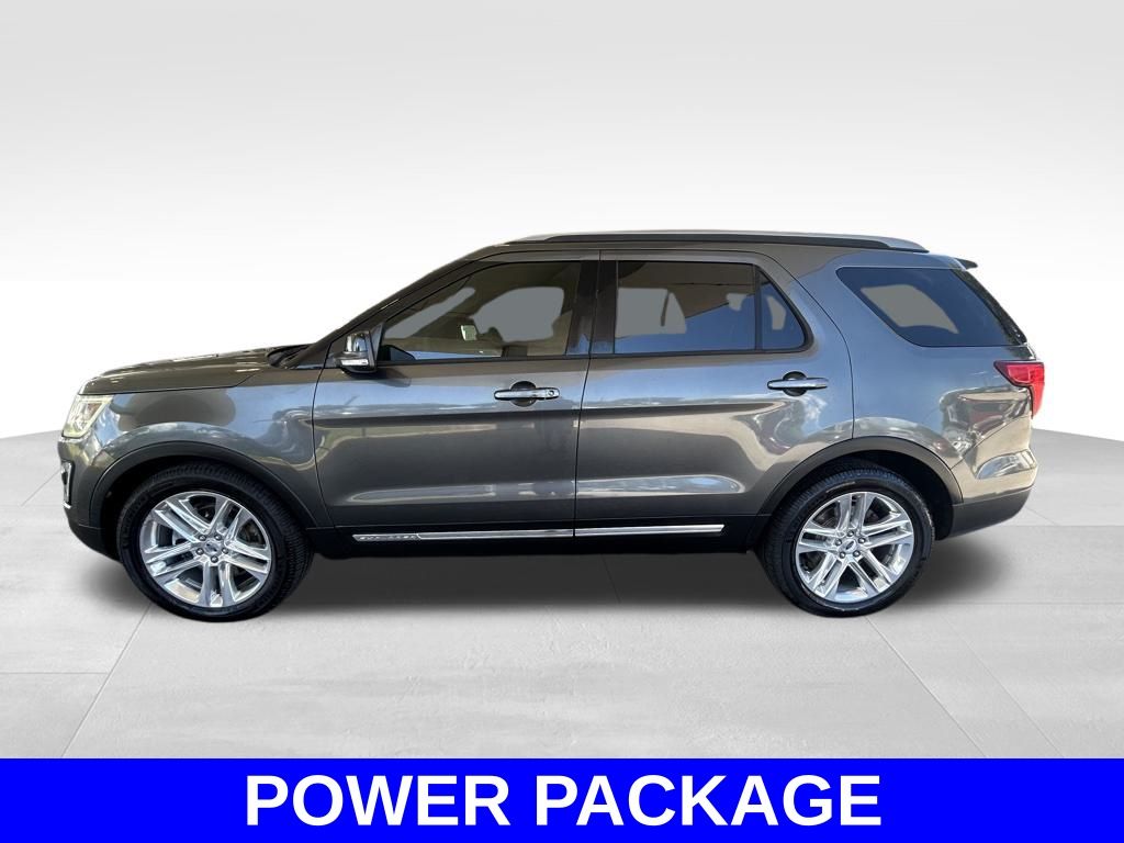 2017 Ford Explorer XLT photo 7
