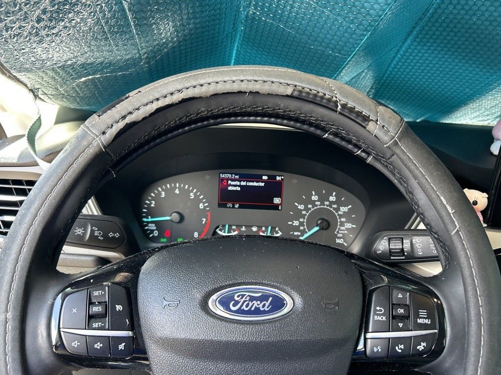 2022 Ford Escape SEL photo 4