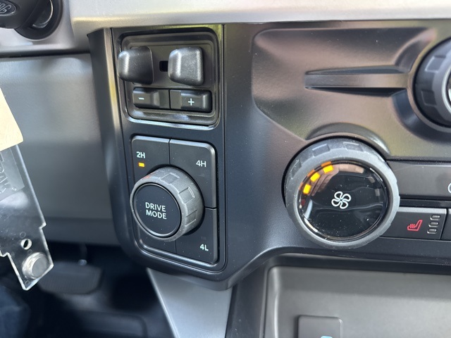 2025 Ford F-450 XLT photo 11