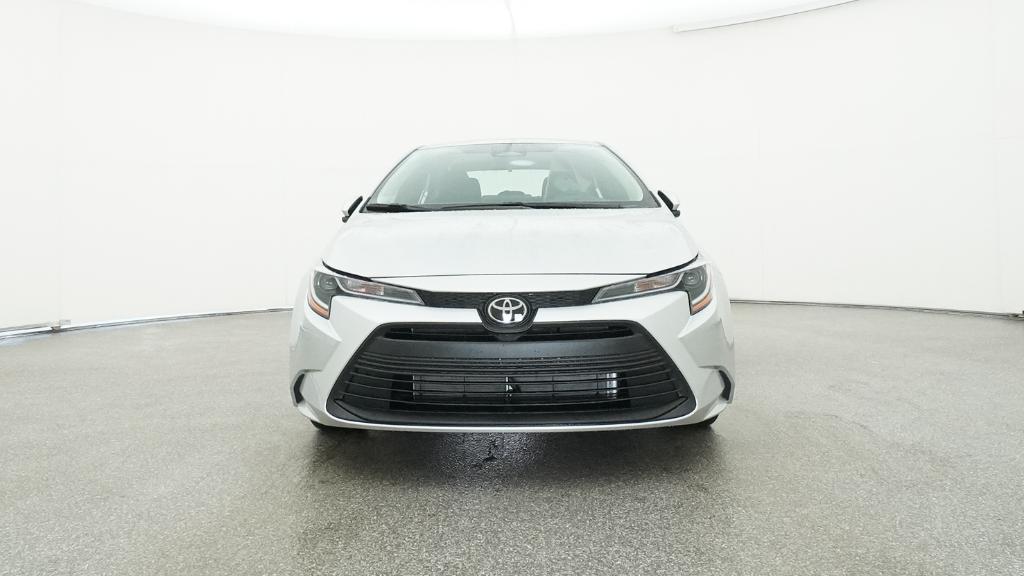 2025 Toyota Corolla LE photo 2