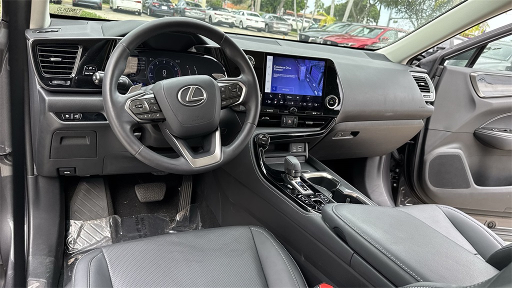 2022 Lexus NX 350 photo 35