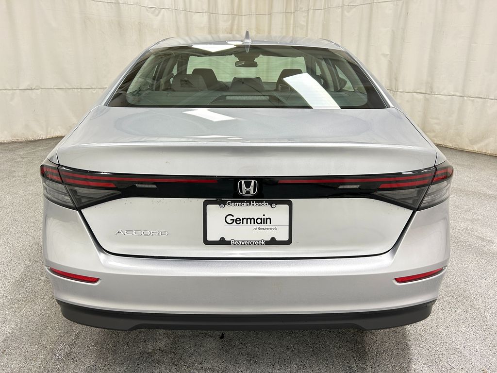 2025 Honda Accord LX photo 6