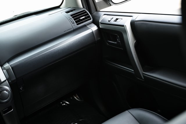 2024 Toyota 4Runner SR5 Premium photo 27