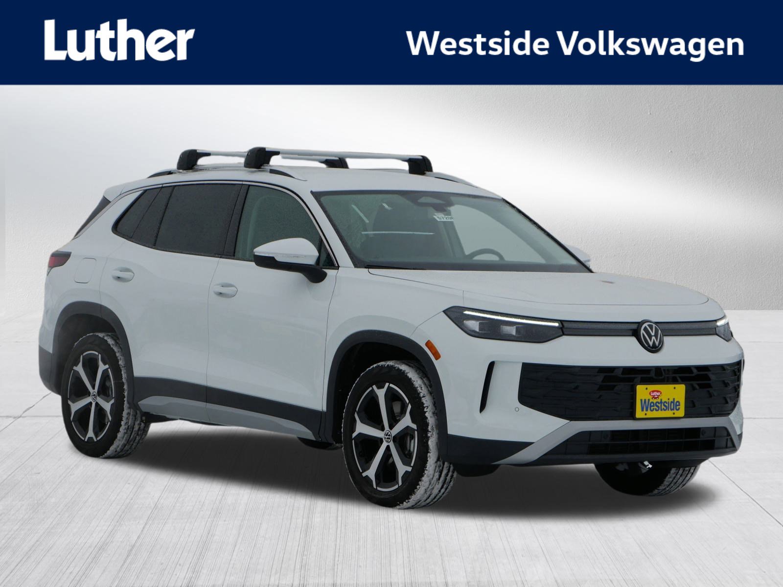 2025 Volkswagen Tiguan SE's photo