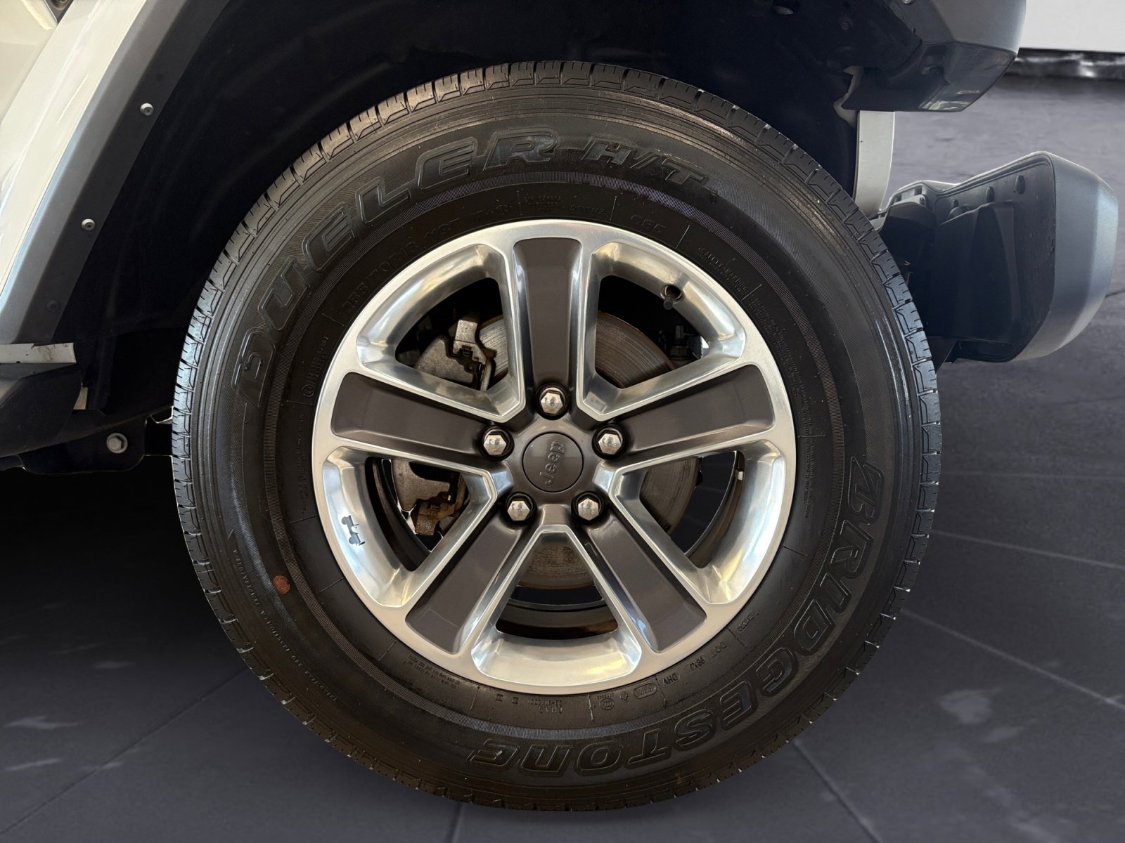 2021 Jeep Wrangler Unlimited Sahara photo 35