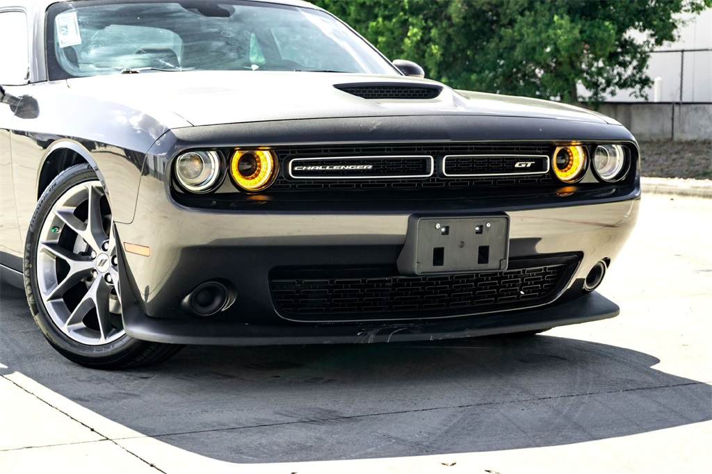 2023 Dodge Challenger GT photo 3