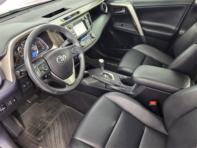 2014 Toyota RAV4 Limited photo 8