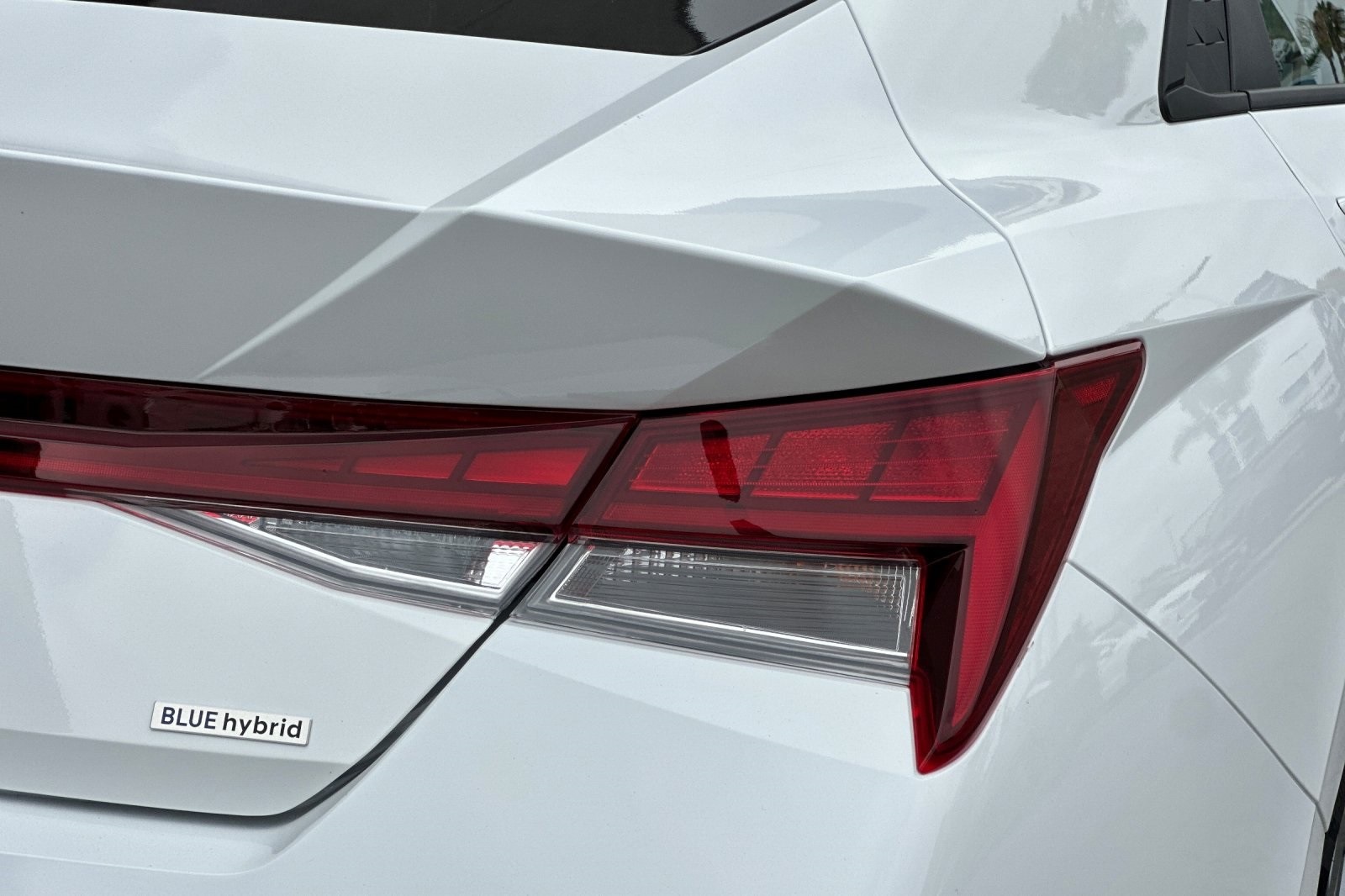 2025 Hyundai Elantra Hybrid Blue photo 29