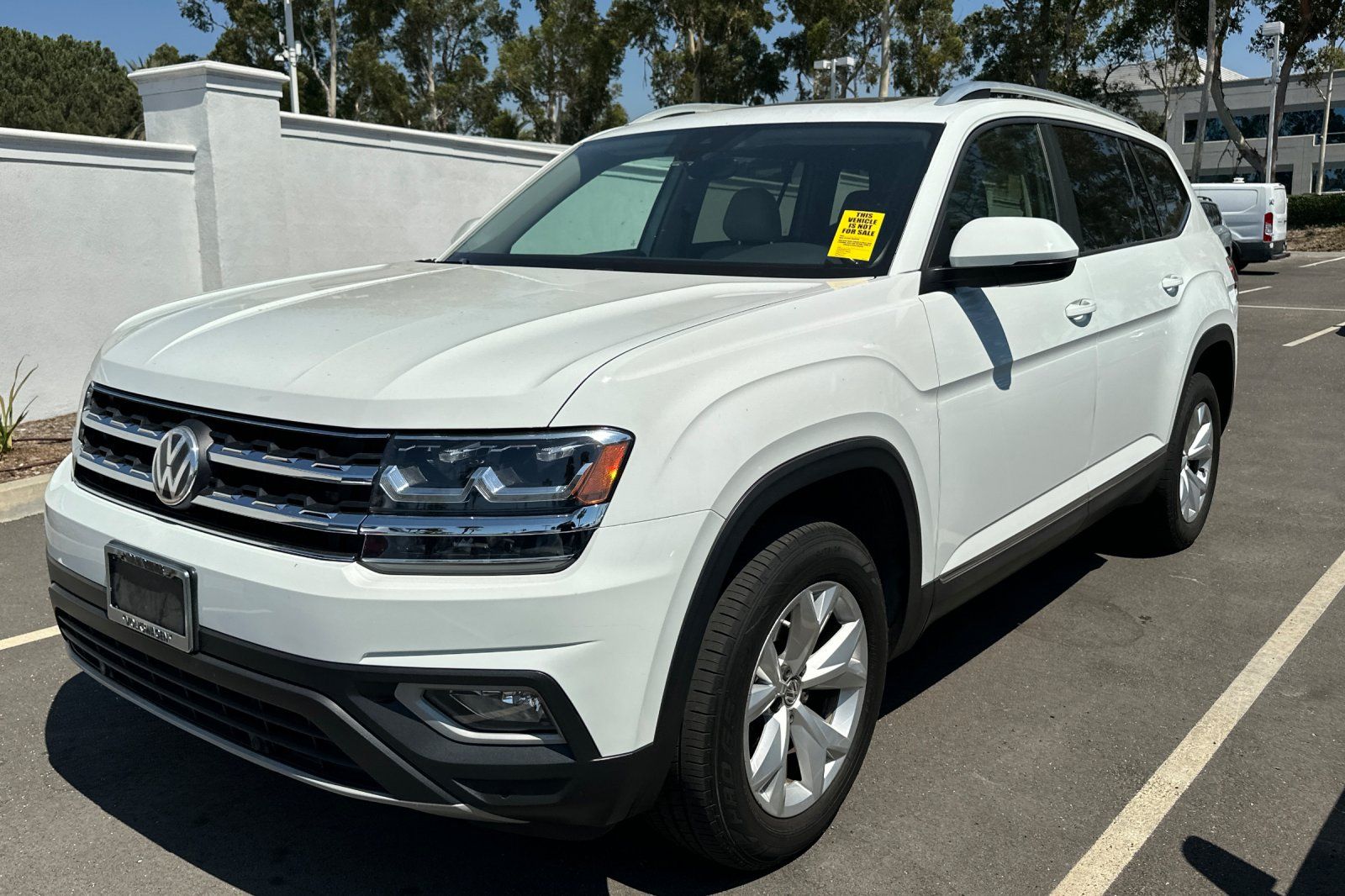 Used 2018 Volkswagen Atlas SEL with VIN 1V2ER2CA8JC523714 for sale in Lake Forest, CA