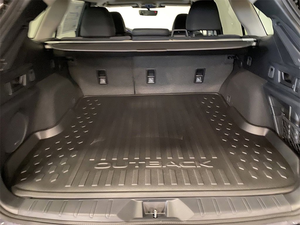 2025 Subaru Outback Onyx Edition photo 17