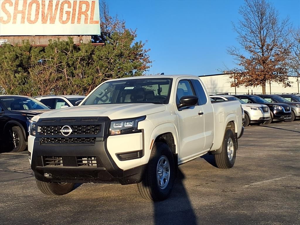 2026 Nissan Frontier S's photo