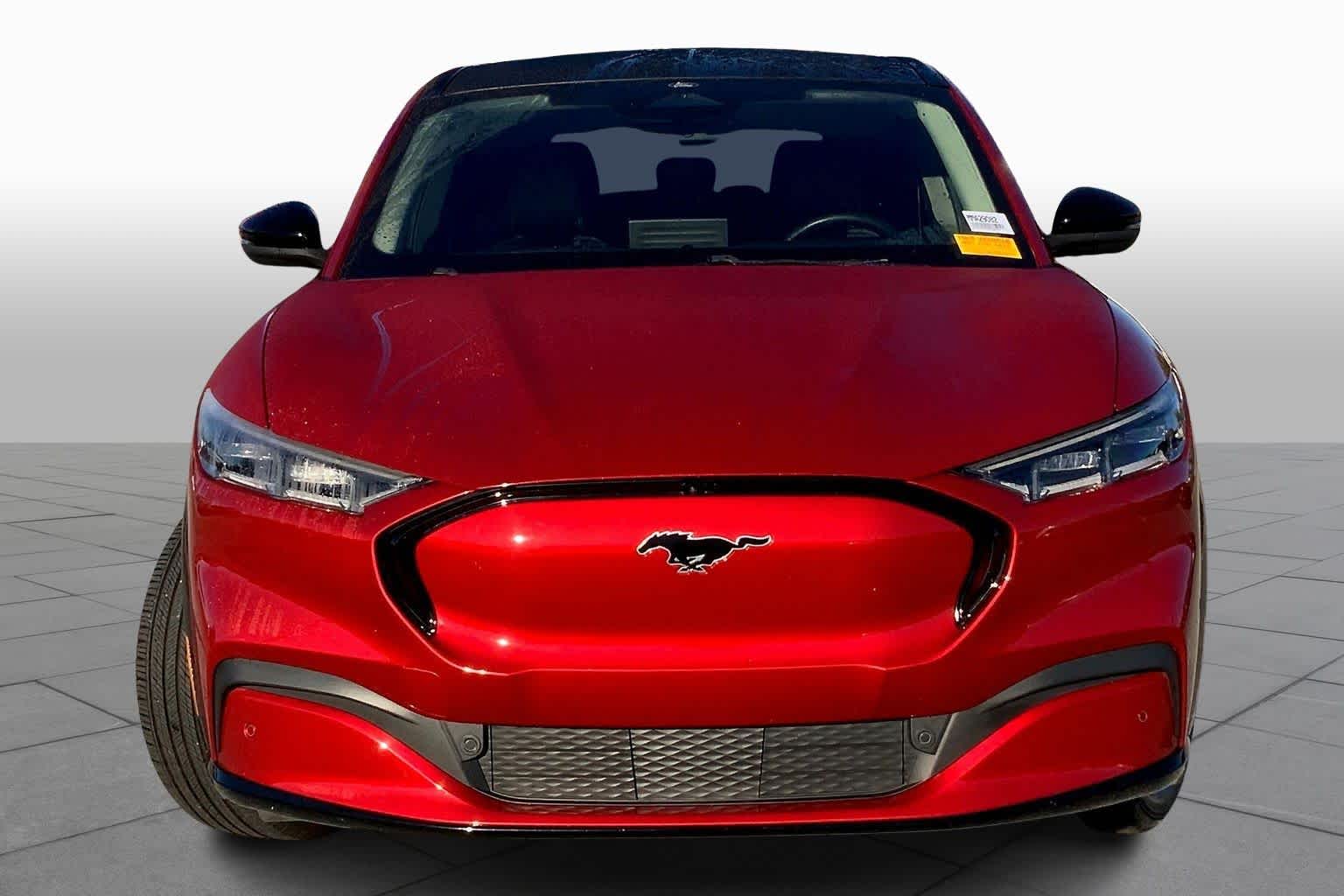 2021 Ford Mustang Mach-E Premium photo 3