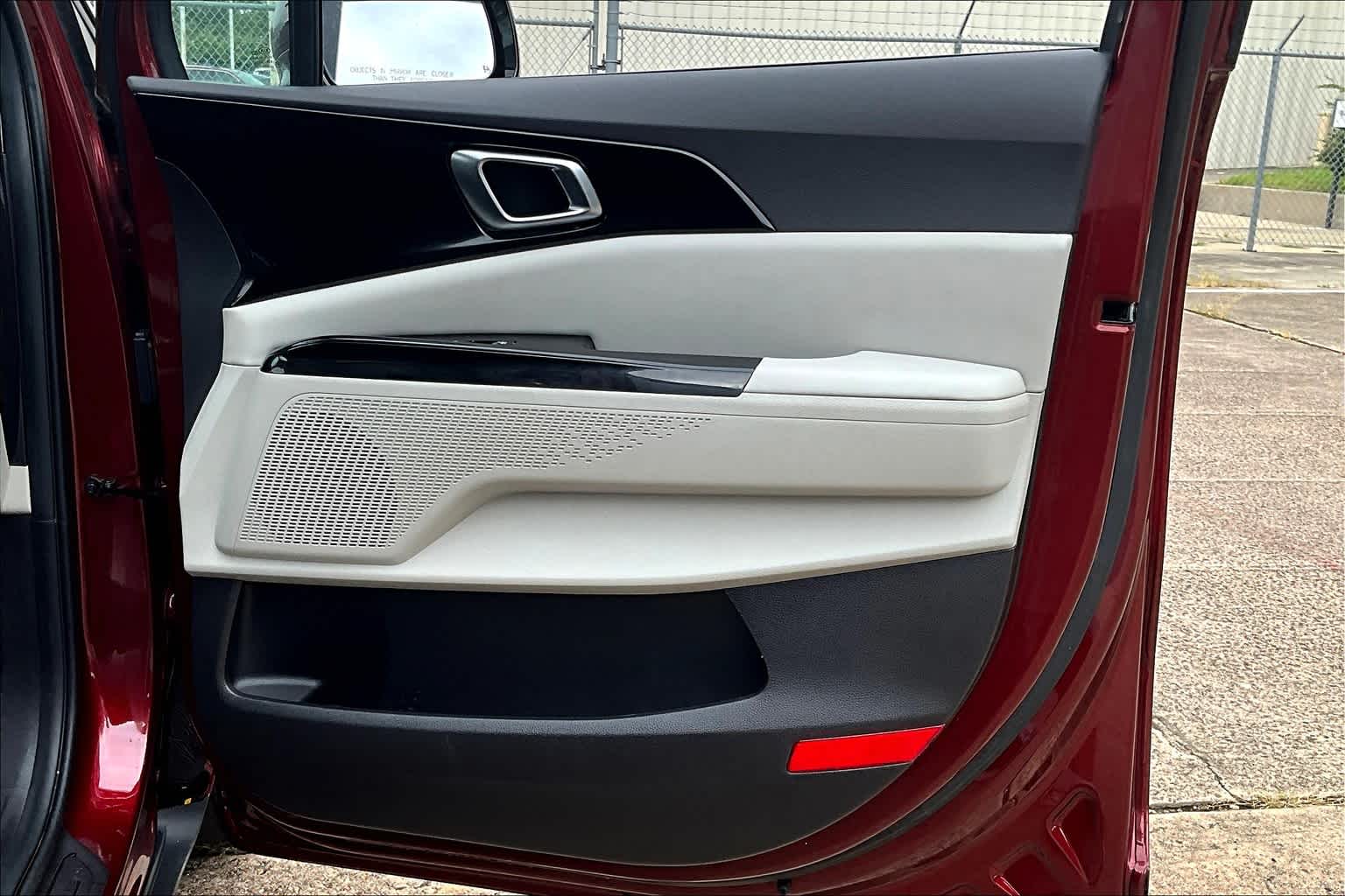 2022 Kia Carnival EX photo 19