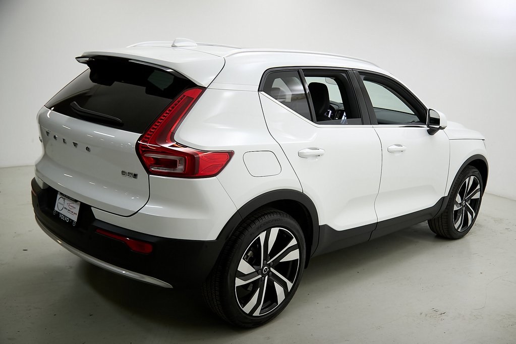 2024 VOLVO XC40 - Image 10