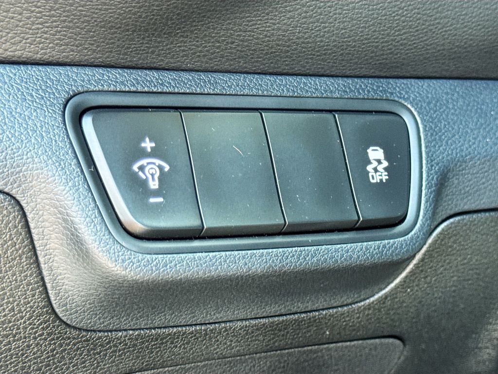 2023 Kia Forte LXS photo 18