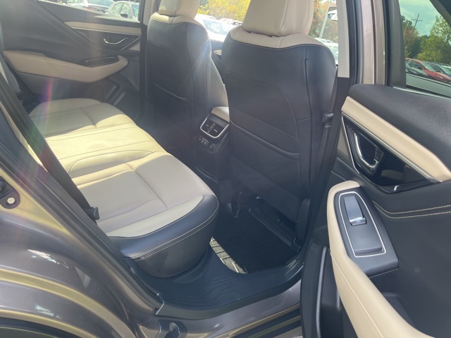 2021 Subaru Outback Limited photo 12
