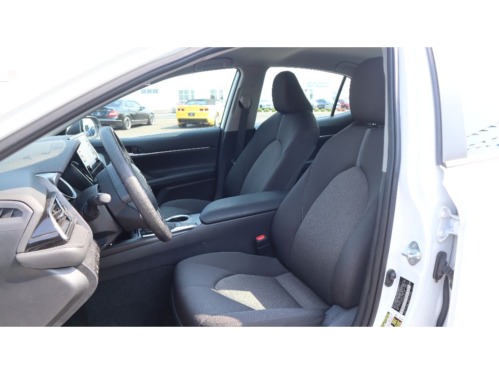 2024 Toyota Camry LE photo 7