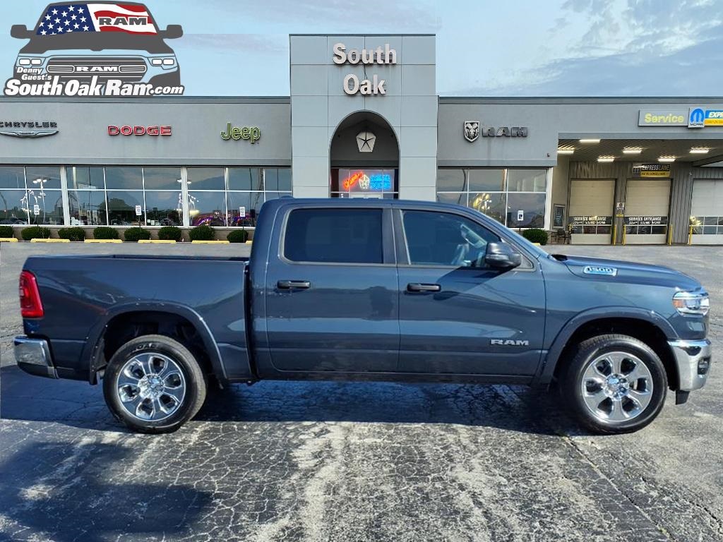 2025 Ram 1500 Big Horn Lone Star photo 2