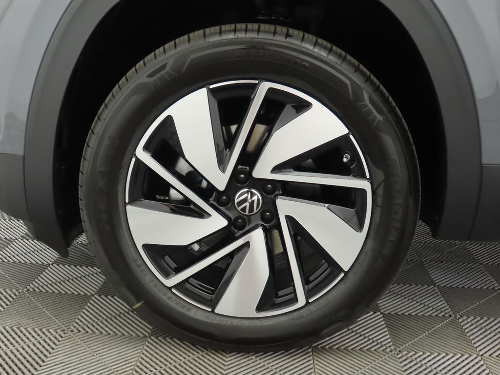 2026 Volkswagen Atlas SE Technology photo 30
