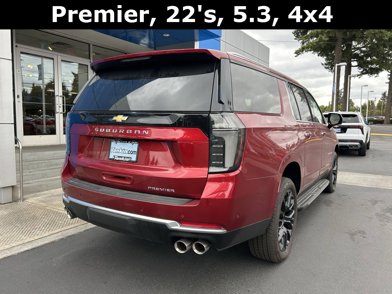 2025 Chevrolet Suburban Premier photo 5