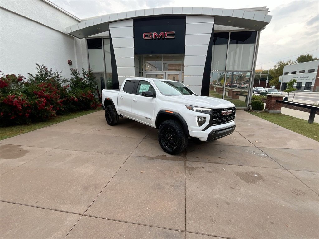2026 GMC Canyon Elevation's photo